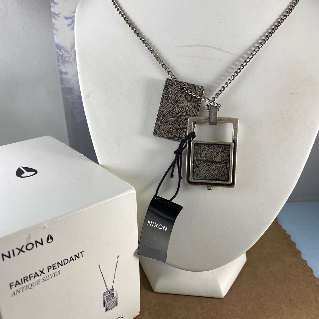 Nixon Fairfax Two Times A Lady Dog Tag Necklace Watch